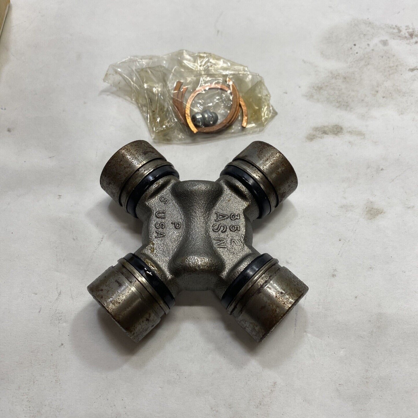 New Precision Joints Universal Joint 1200029