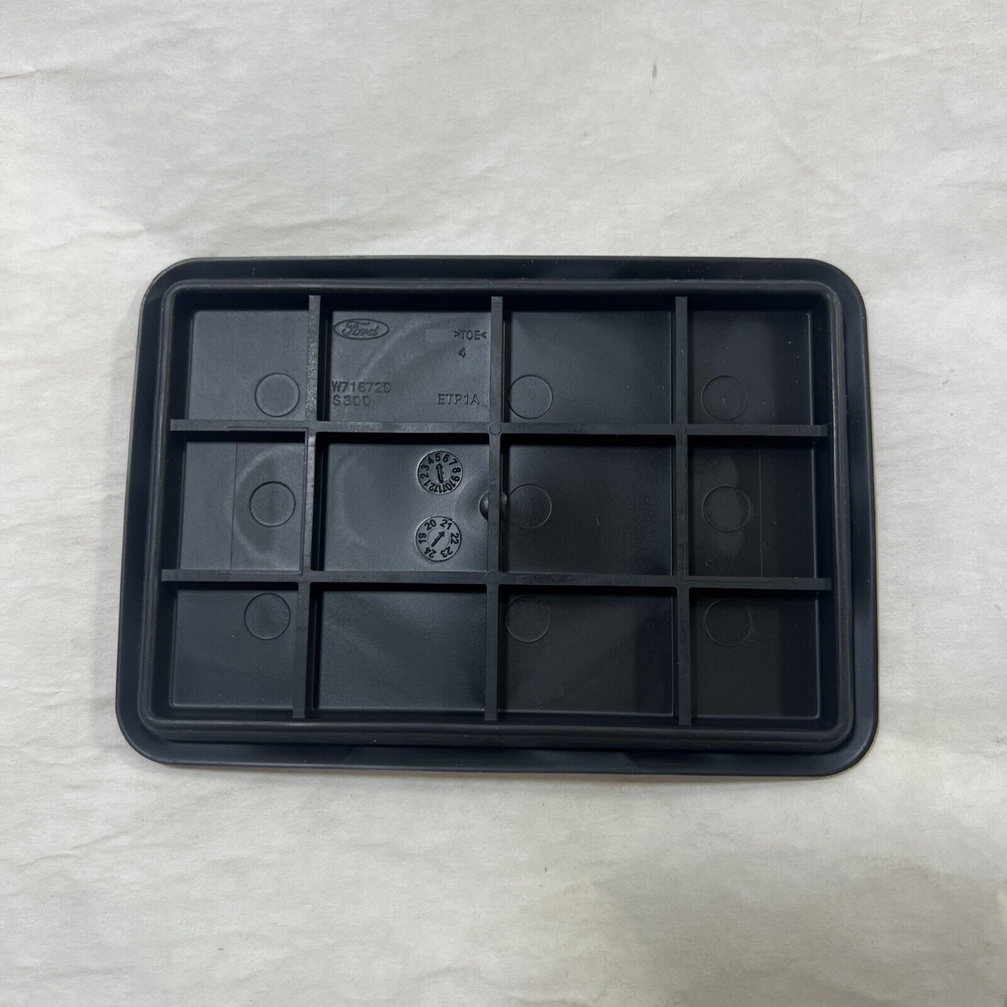 Genuine OEM Ford Floor Pan Plug 120mmx80mm Plastic Rubber Rectangle -W716729S300