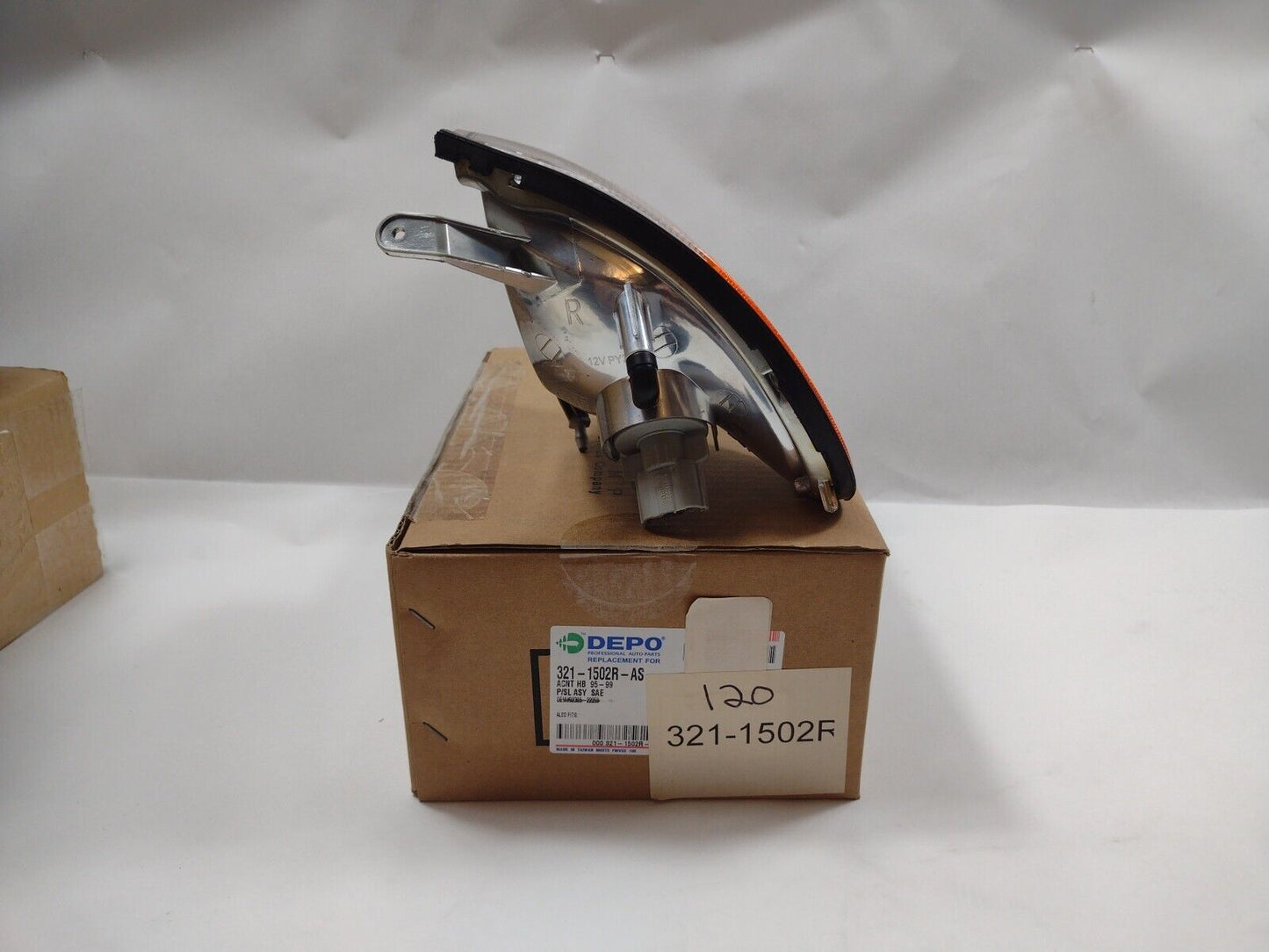 DEPO AUTO LAMP 3211502R