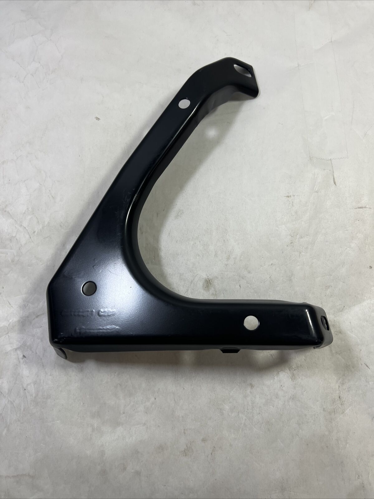 Genuine OEM Ford Excursion Left Outer Bumper Bracket 1999-2002 1C3Z17B750AA