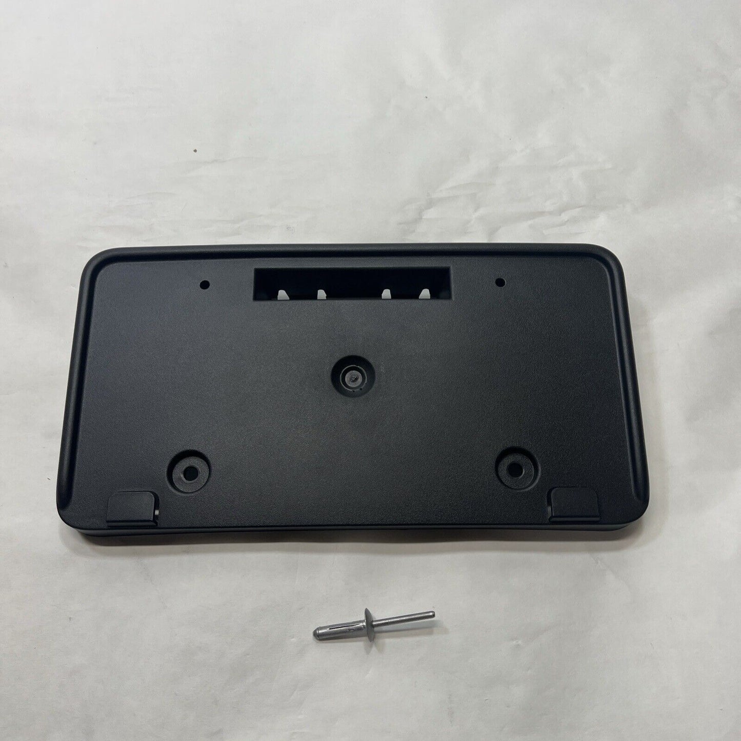 Genuine OEM Ford Fiesta Front License Bracket 2014-2019 D2BZ17A385AA