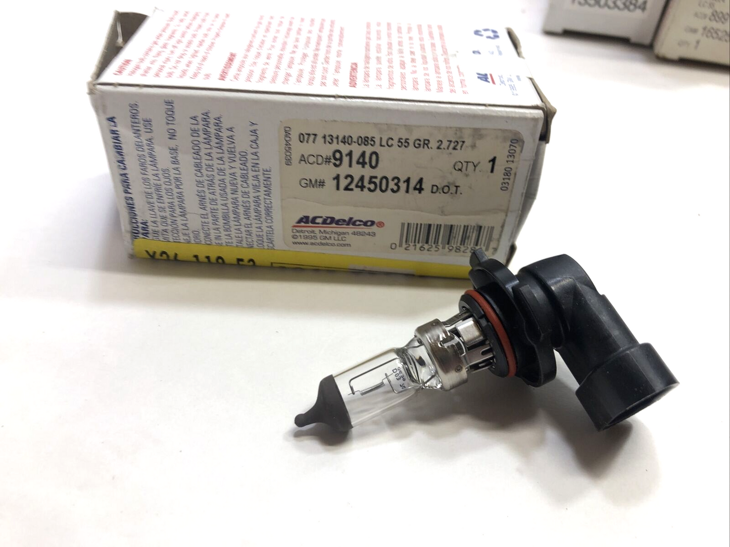 Genuine GM Front Fog Light Bulb with Black Base 04-11 12450314