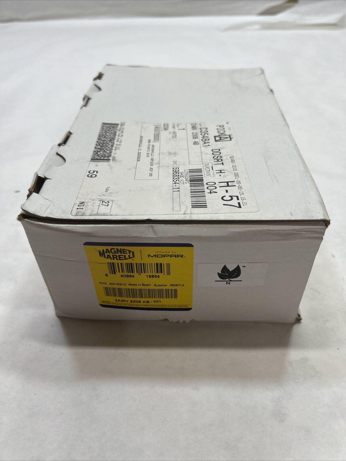 New OEM Genuine Mopar Shoe Kit 2AMV2306AB