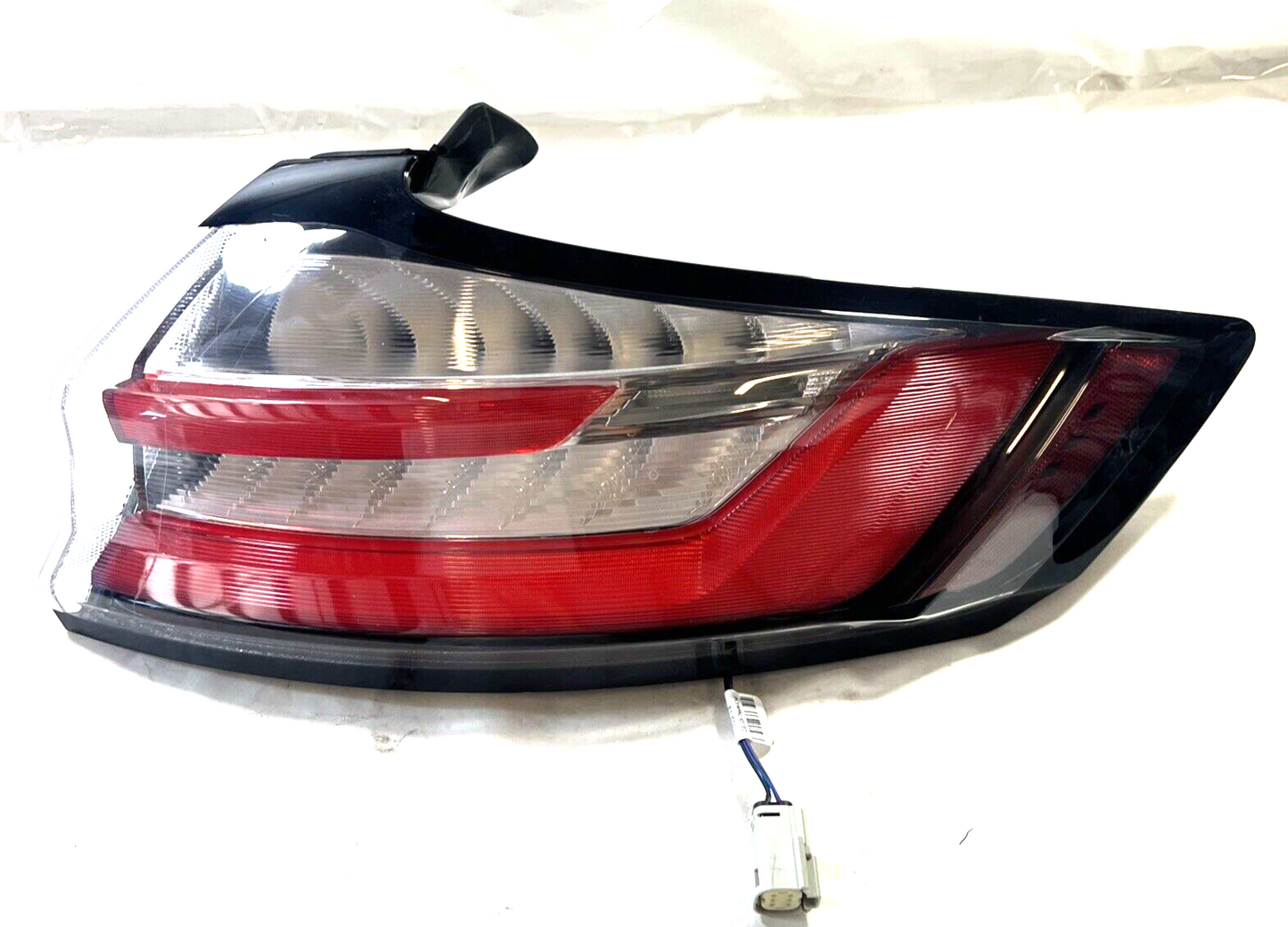 Genuine OEM Ford Edge Right Passenger Side Outer Tail Light Assembly KT4Z13404L