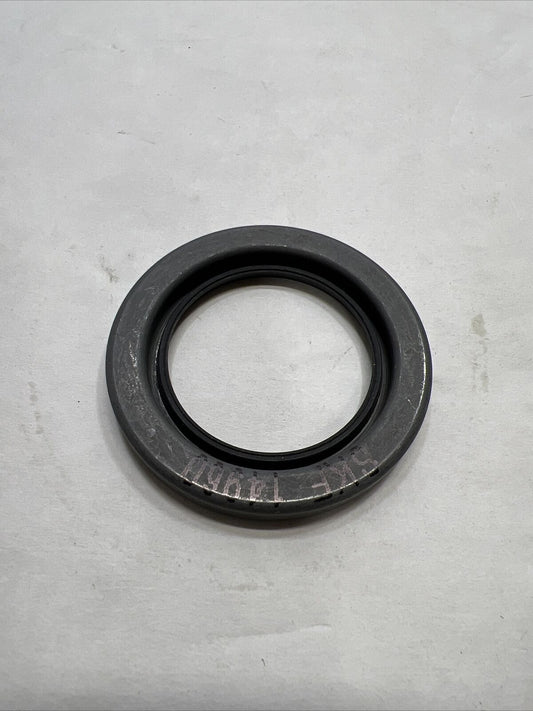 New SKF CR (SKF) Radial Shaft Seal 14960