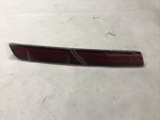 Chevrolet GM OEM 13-16 Malibu-Bumper Trim-Reflector Right 20998413