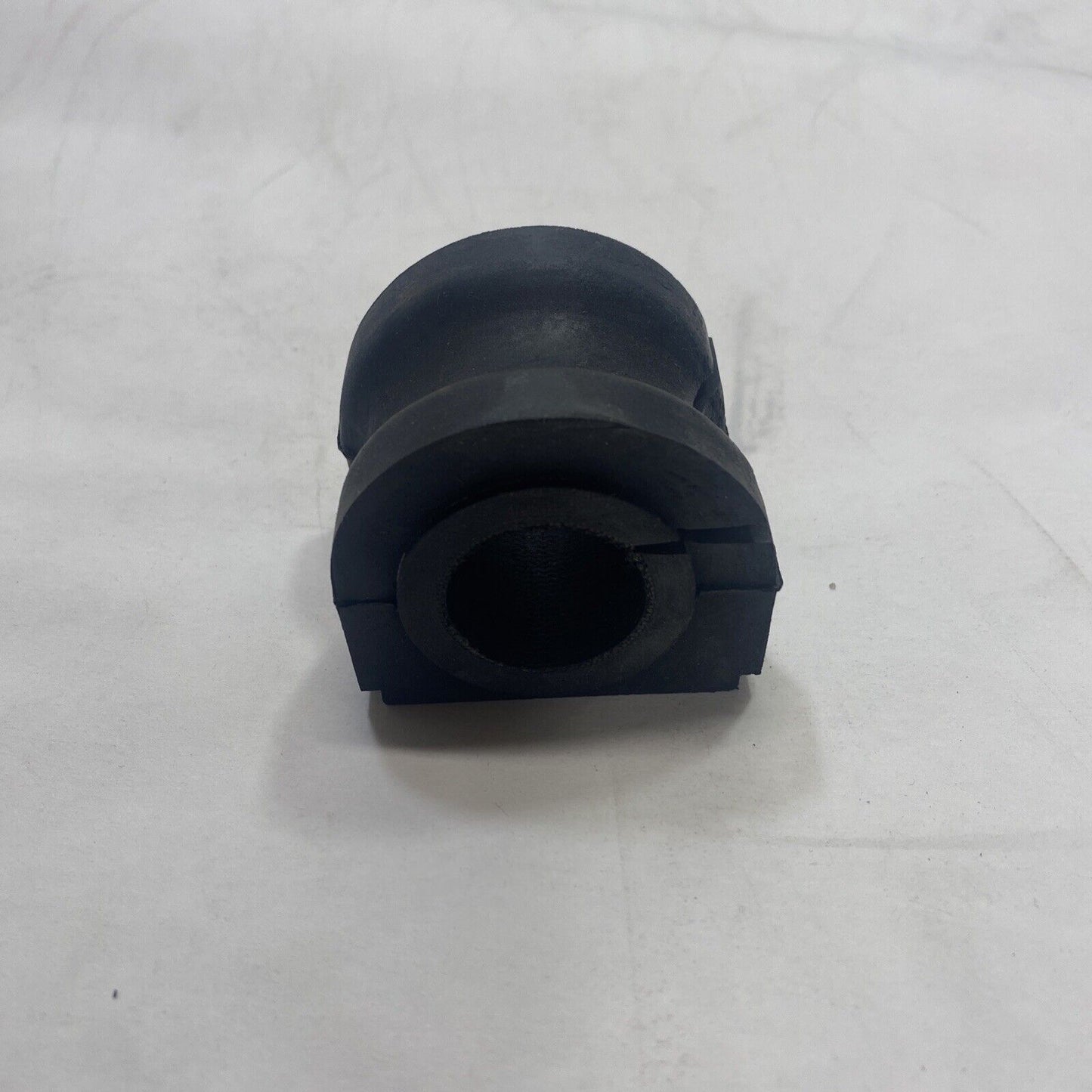 New OEM GM Sway Bar Bushing 22566674