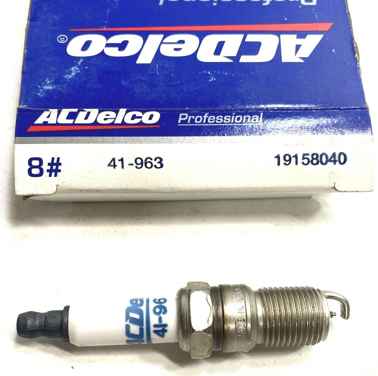 8 Pack New OEM GM Spark Plug Set (8) ACDelco 41-963