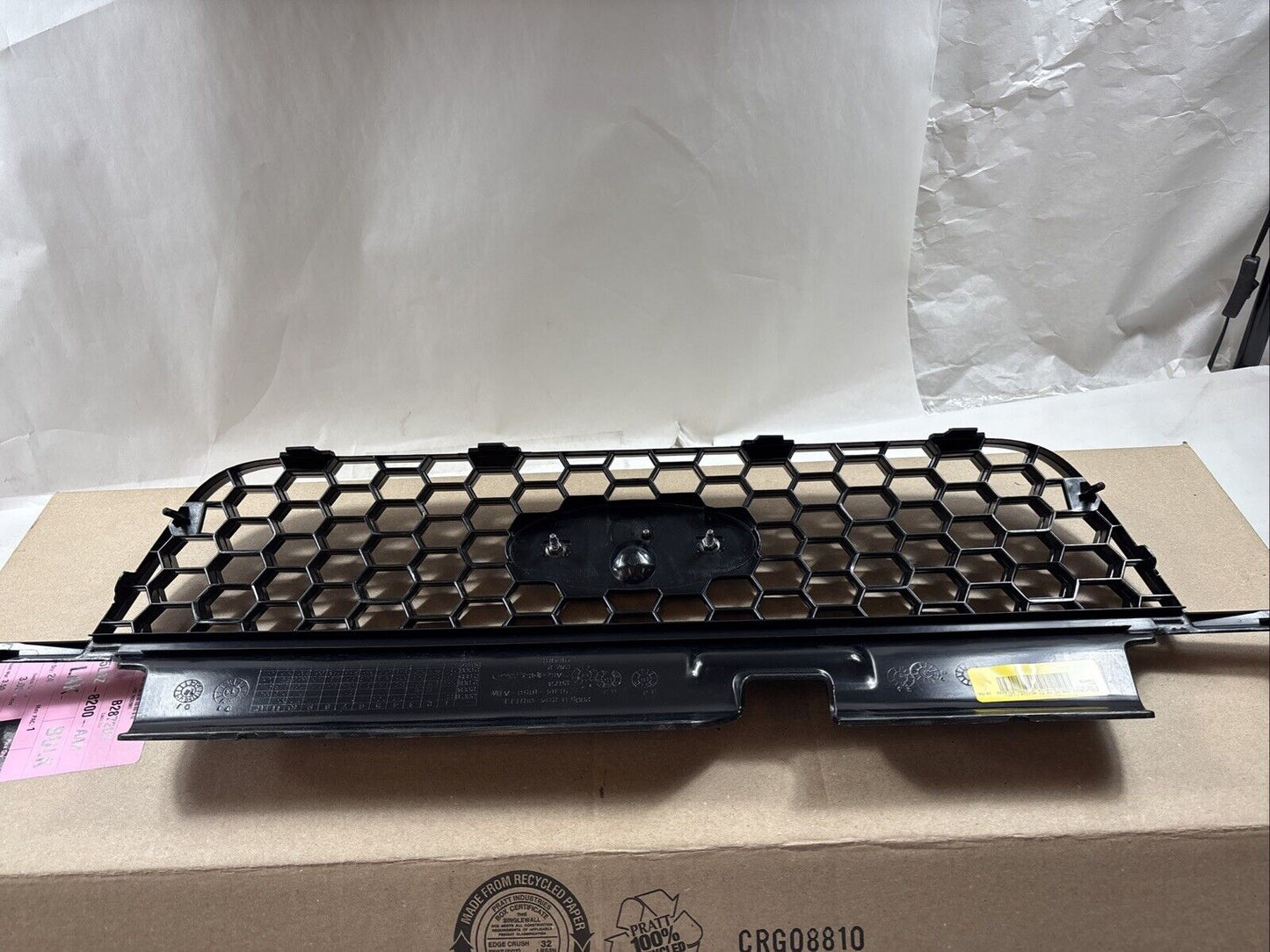 Genuine OEM Ford Escape Grille 2005-2007 5L8Z8200AAB