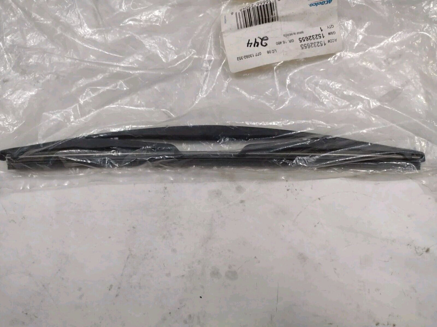 OEM # 15232655 GM General Motors OEM new Wiper Blade Rear