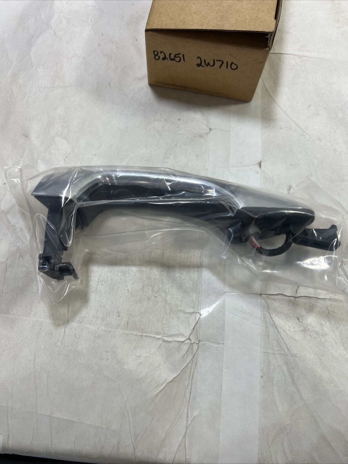 Genuine OEM Hyundai Santa Fe Exterior Door Handle Assembly 13-18 826512W710