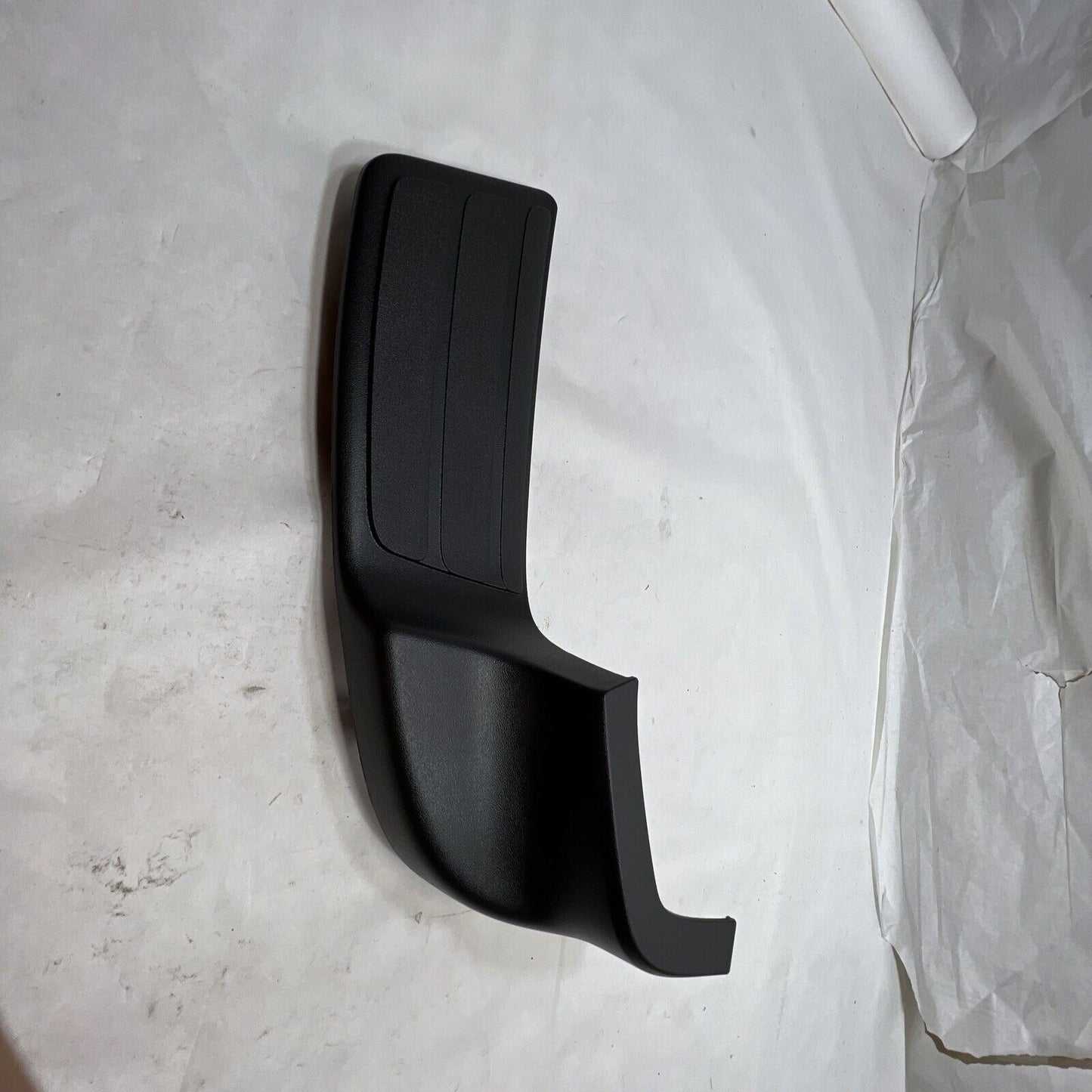 Chevrolet GM OEM Rear Bumper-Step Pad Protector Guard Sill Plate Right 12335818