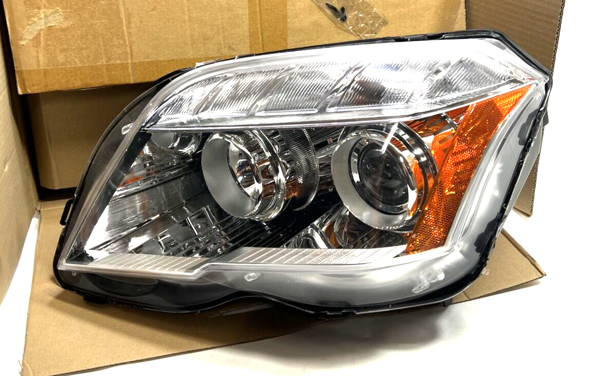 New TYC Headlight for Mercedes Benz GLK250 Driver Side LEFT Halogen 2048207259