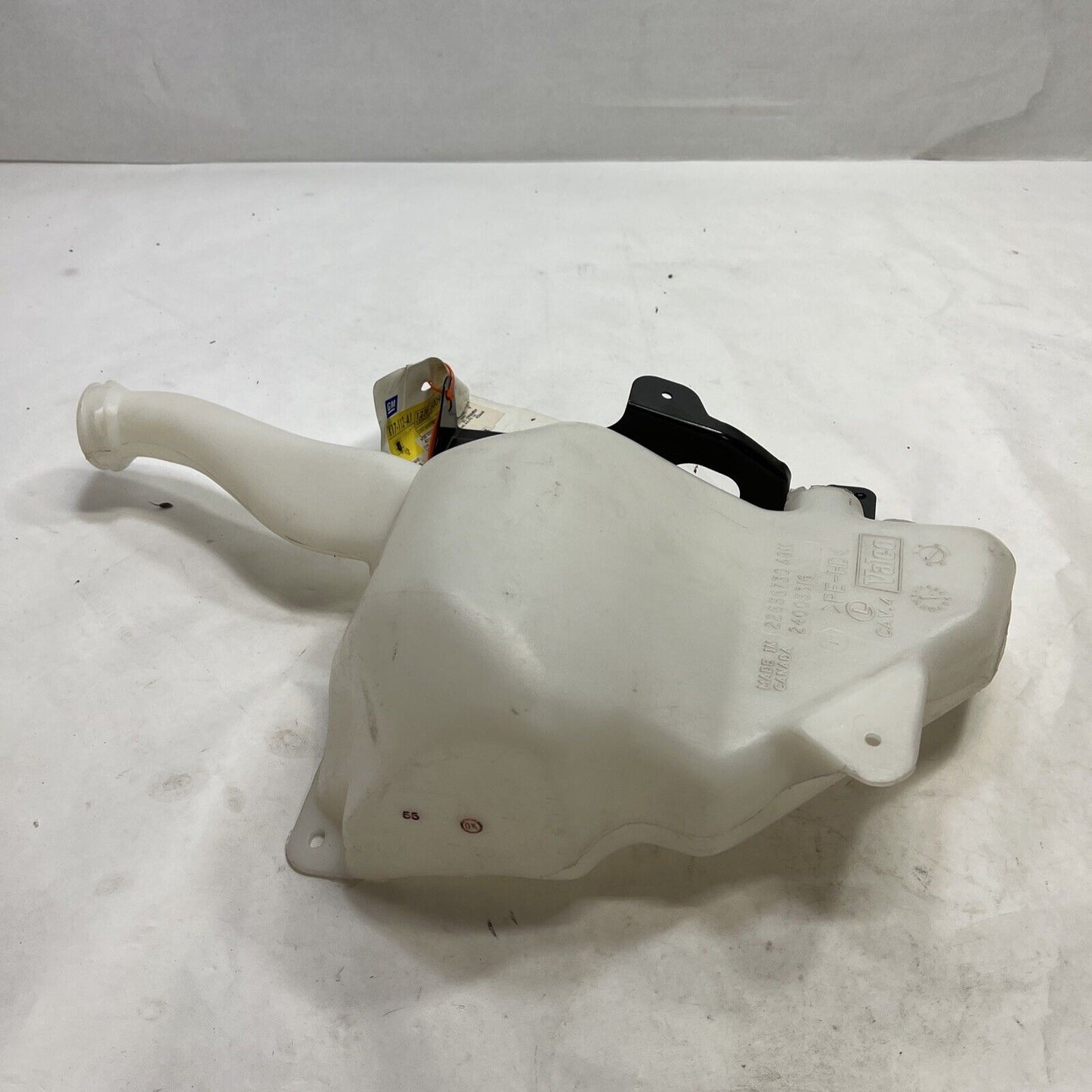 New OEM Genuine GM Classic 1997-2005 Windshield Washer Fluid Reservoir 12365309