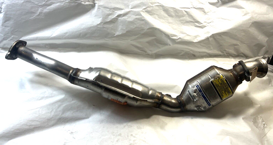 Genuine OEM Ford Crown Victoria Right Catalytic Converter 4.6L 2011 AW1Z5E212A