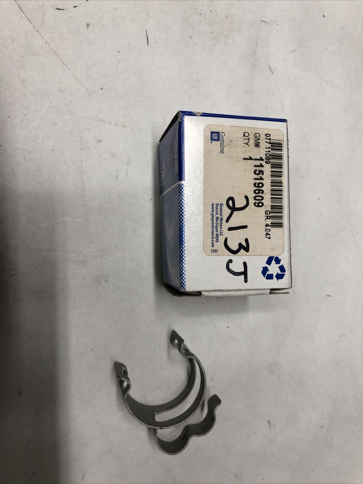 New OEM Genuine GM F(S) Clip 11519609