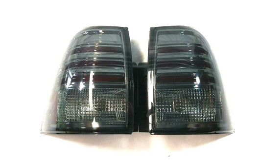 Spyder Auto Tail Lights ALT-YD-TLAN08-LED-SM Fits Toyota LAND CRUISER 2008-11