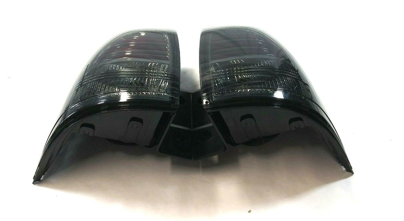 Spyder Auto Tail Lights ALT-YD-TLAN08-LED-SM Fits Toyota LAND CRUISER 2008-11