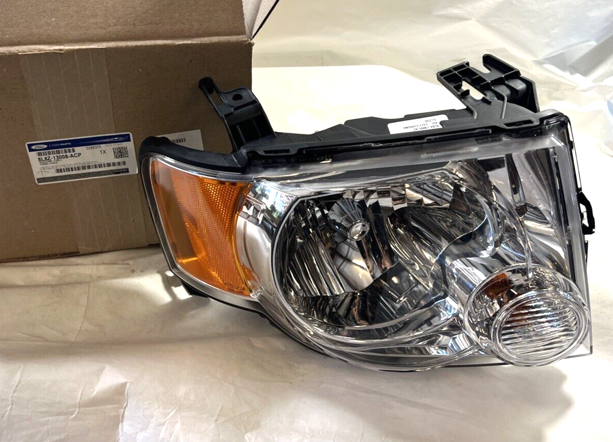 Genuine OEM Ford Escape Right Side Headlight Headlamp Assembly 8L8Z13008ACP