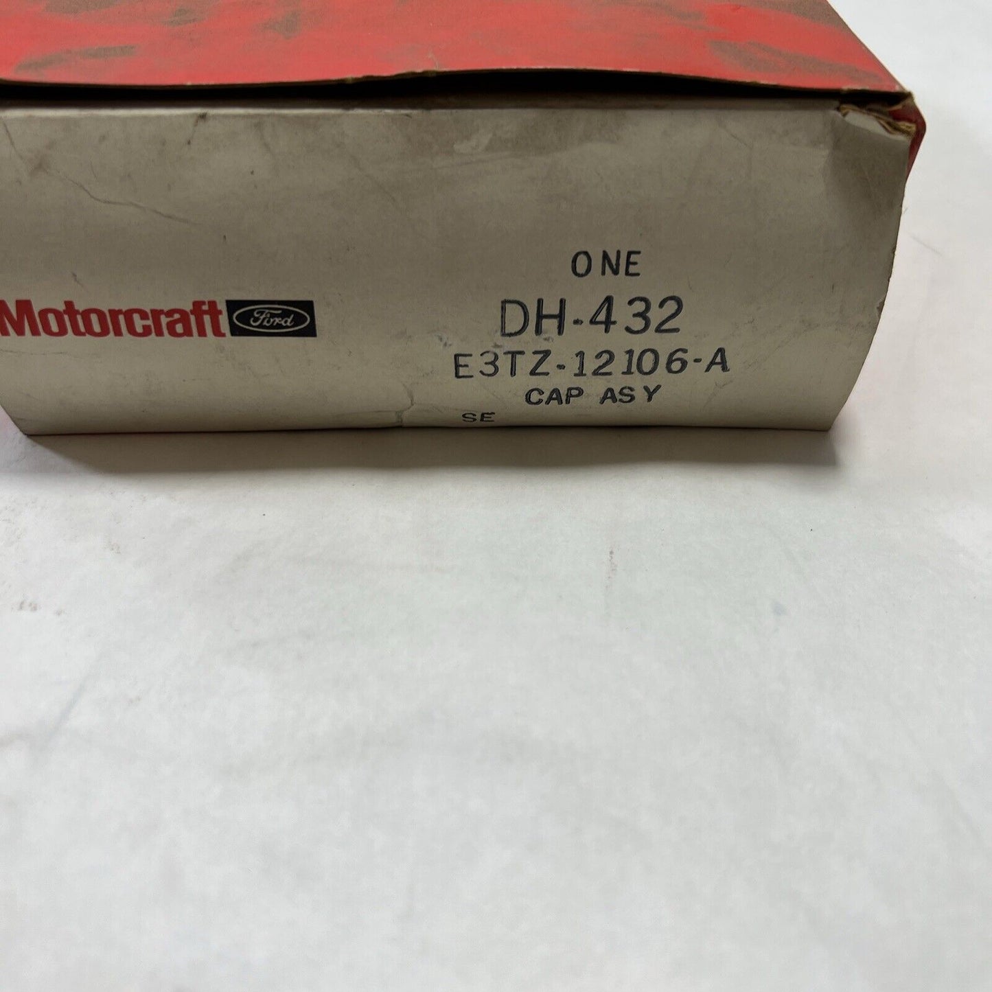 Genuine OEM Ford Distributor Cap Standard Motorcraft DH432