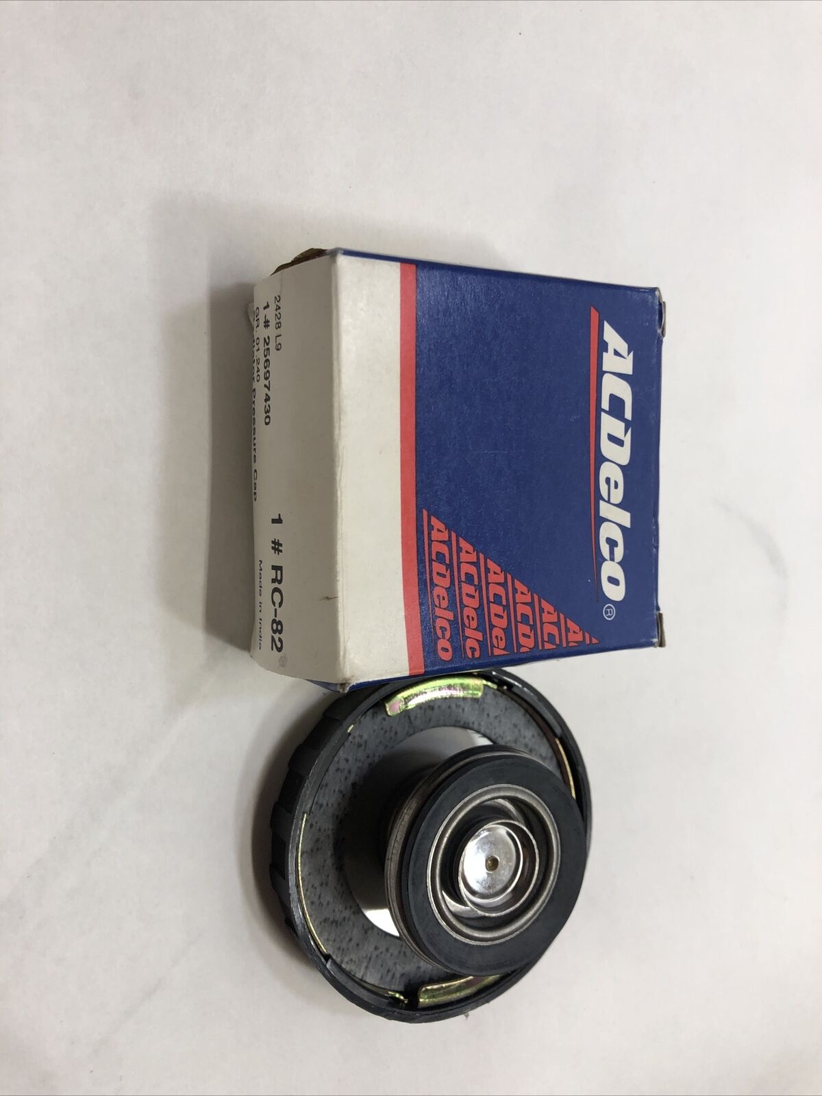 Genuine GM Cap 25697430