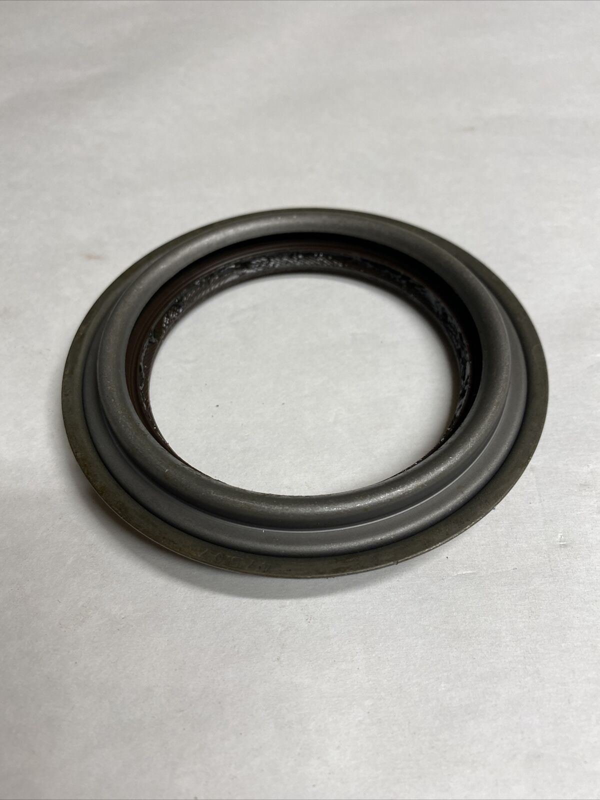 GENUINE Ford Truck Rear Wheel Seal F7UZ1175A