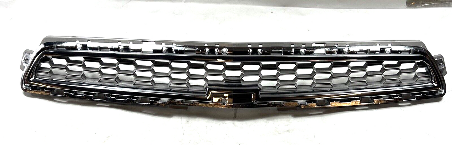 Genuine GM OEM Chevrolet Malibu Front Bumper Grille 2013 22847849