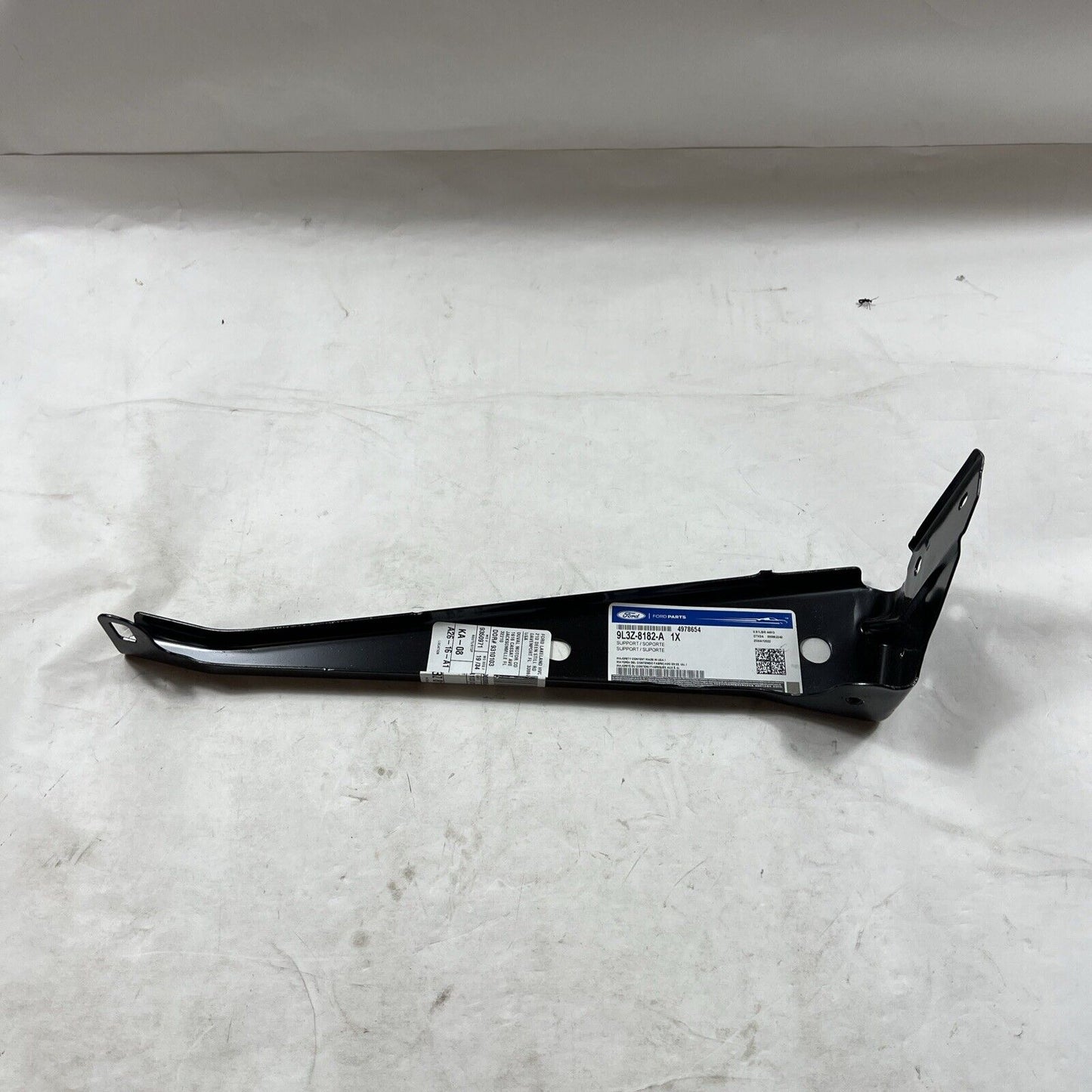 Genuine OEM Ford 2009-14 F-150-Grille Bracket Right 9L3Z8182A