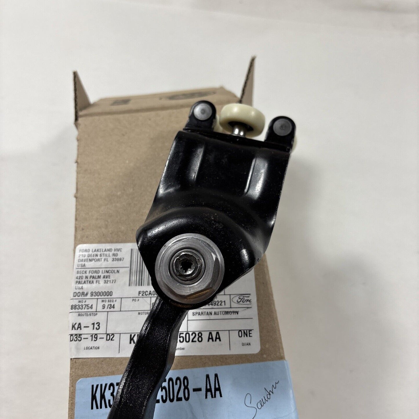 Genuine OEM Ford 15-20 Transit Sliding Door Track Roller KK3Z1525028AA