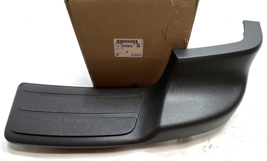 Chevrolet GM OEM Rear Bumper-Step Pad Protector Guard Sill Plate Right 12335818