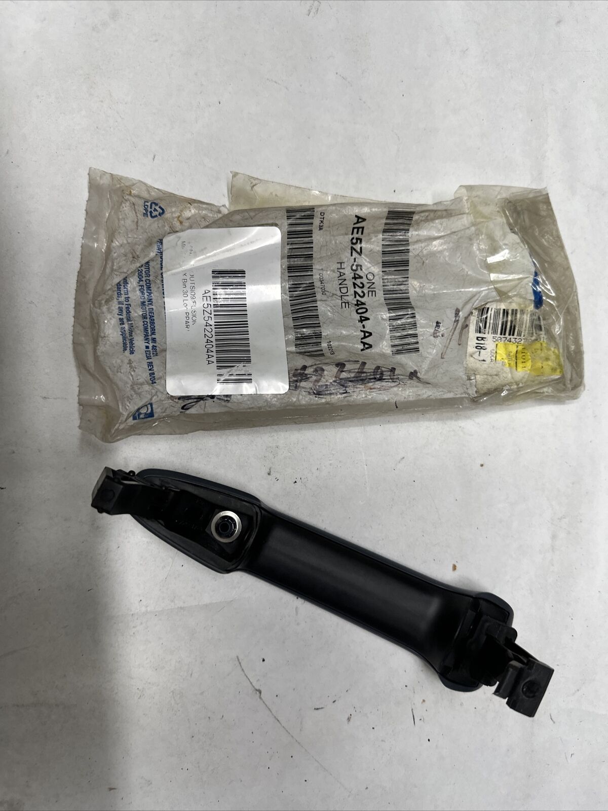 Genuine OEM Ford Handle Outside 06-12 AE5Z-5422404-AA