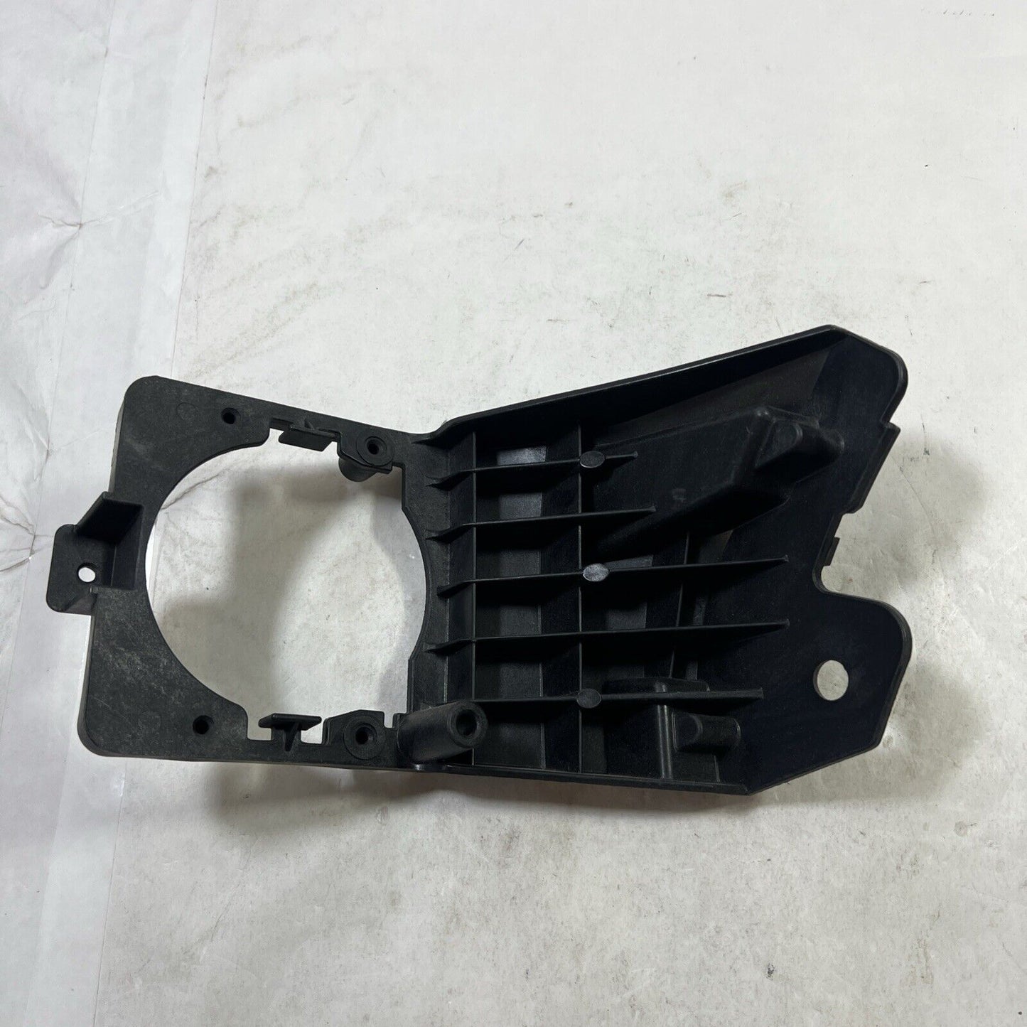 Genuine OEM Ford Focus Right Passenger Side Mount Bracket 2009-2011 9S4Z15266A