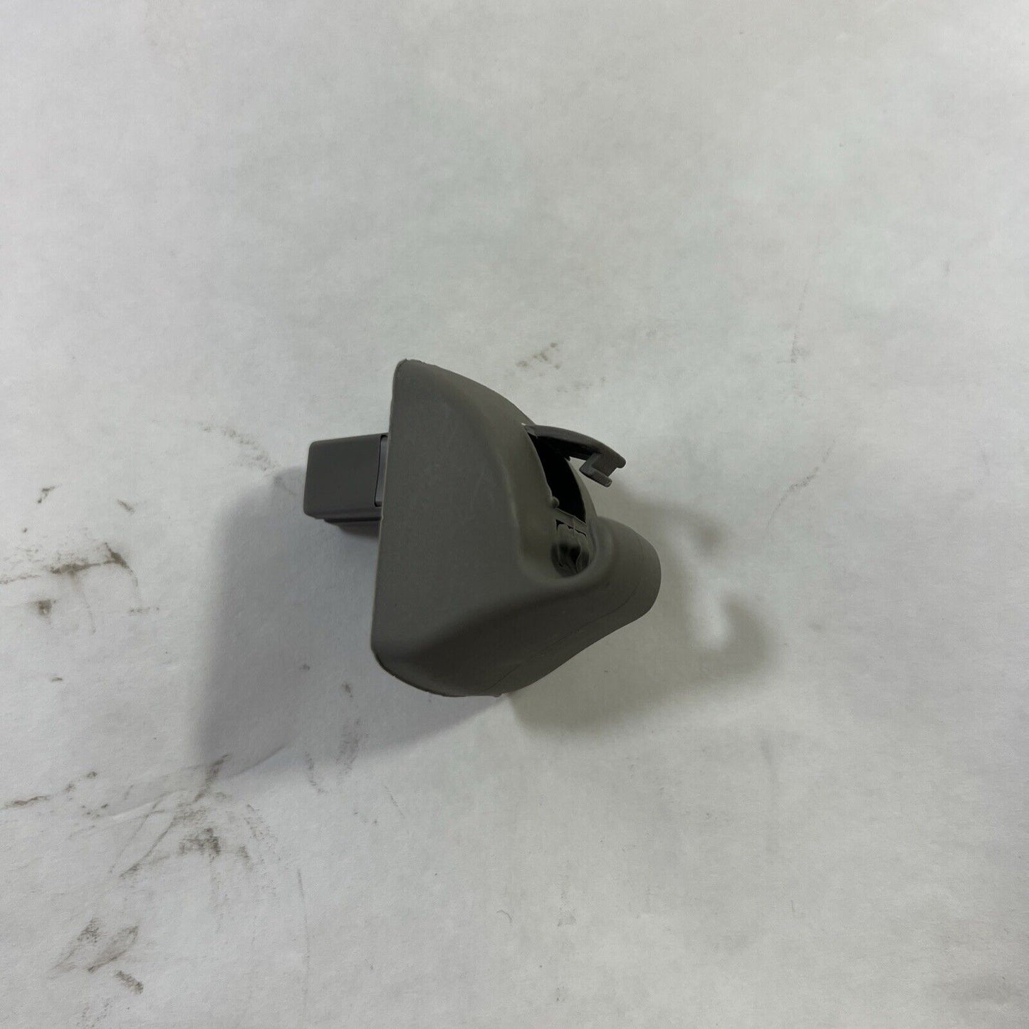 Genuine OEM Ford Retainer Sunvisor Hook f8rz5404132aab