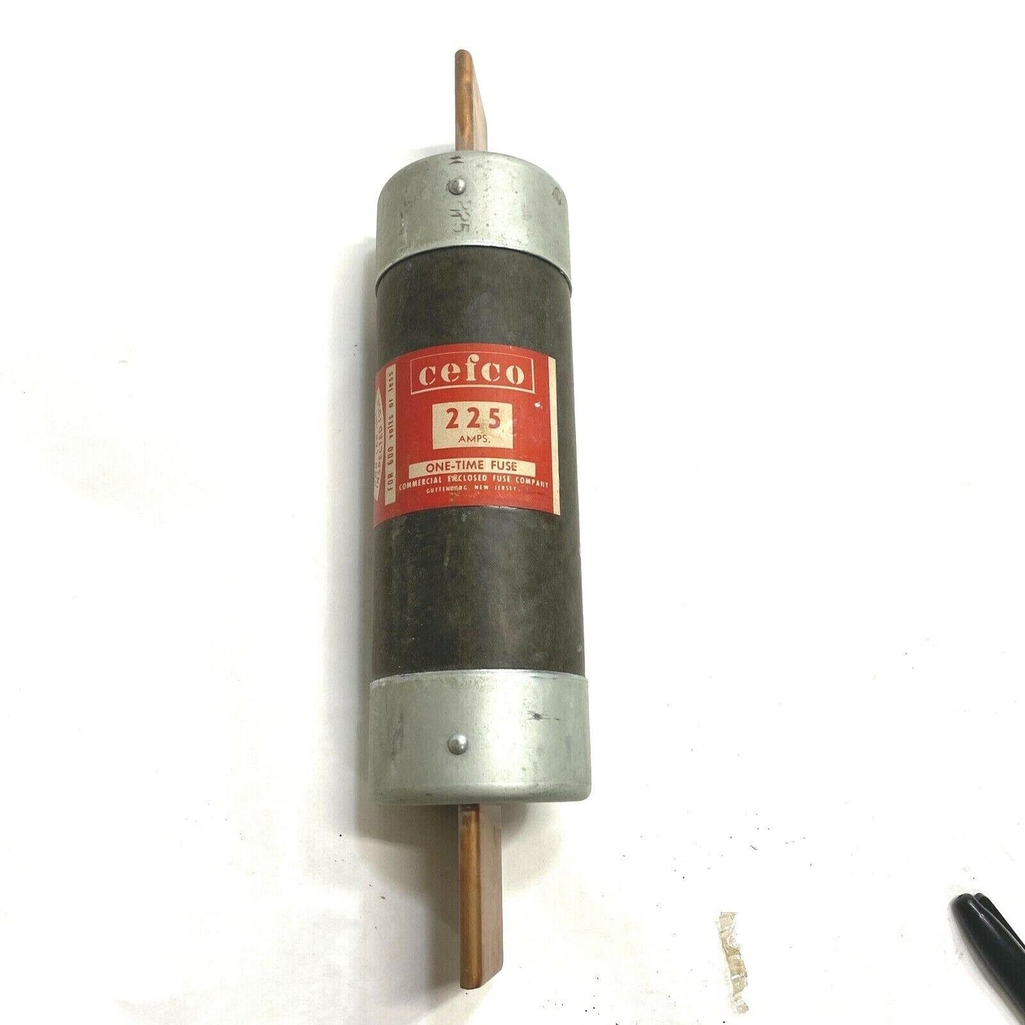 New Commercial Enclosed Fuse Company CEFCO One Time Fuse 225AMP