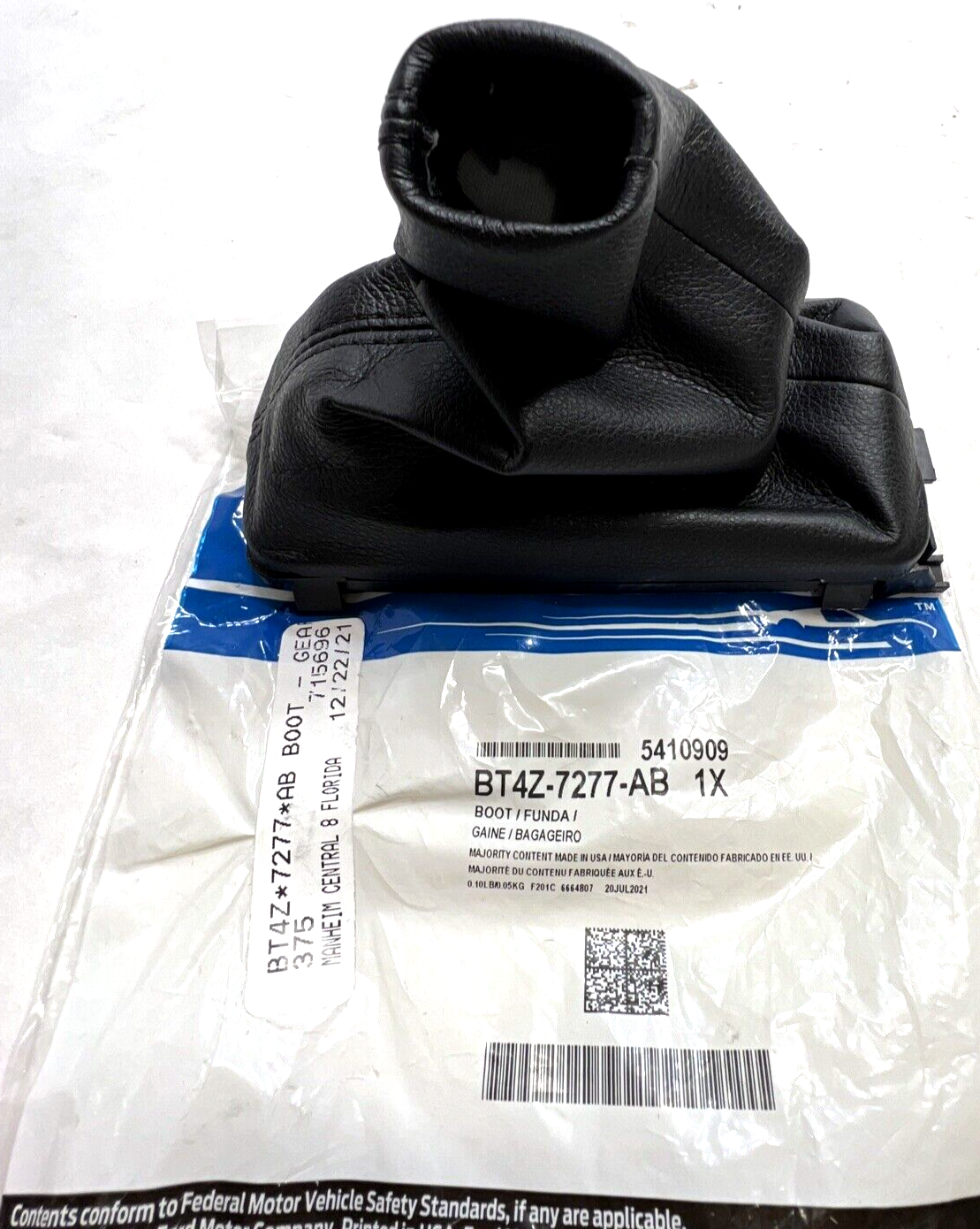 New OEM Genuine Ford Lincoln 2011-2019 Gear Shifter Housing Boot BT4Z-7277-AB
