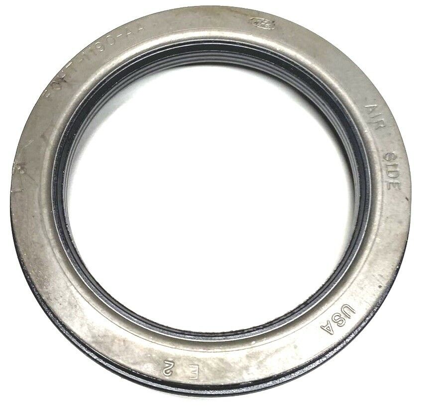 New OEM Ford Oil Seal Assembly E7HZ-1S190-A Motorcraft BRS8