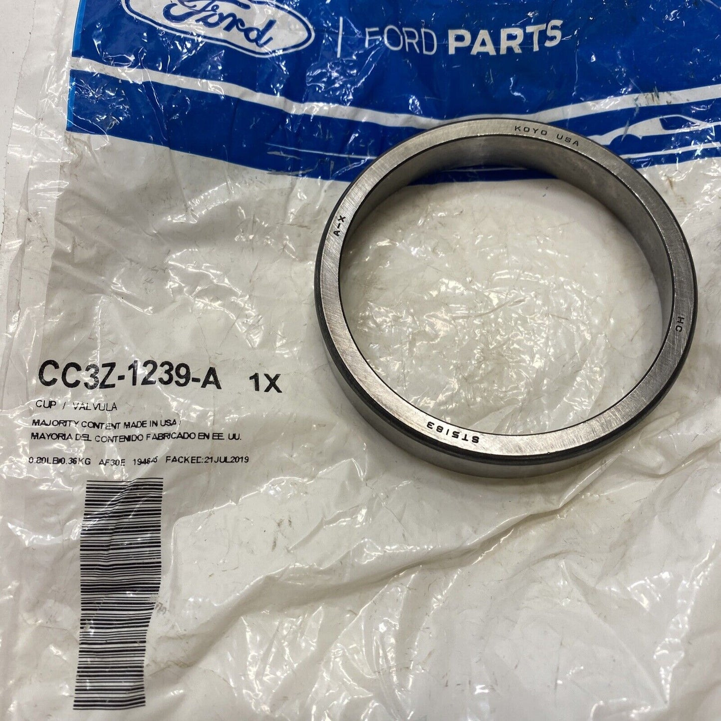 New OEM Genuine Ford Outer Bearing Cup CC3Z1239A