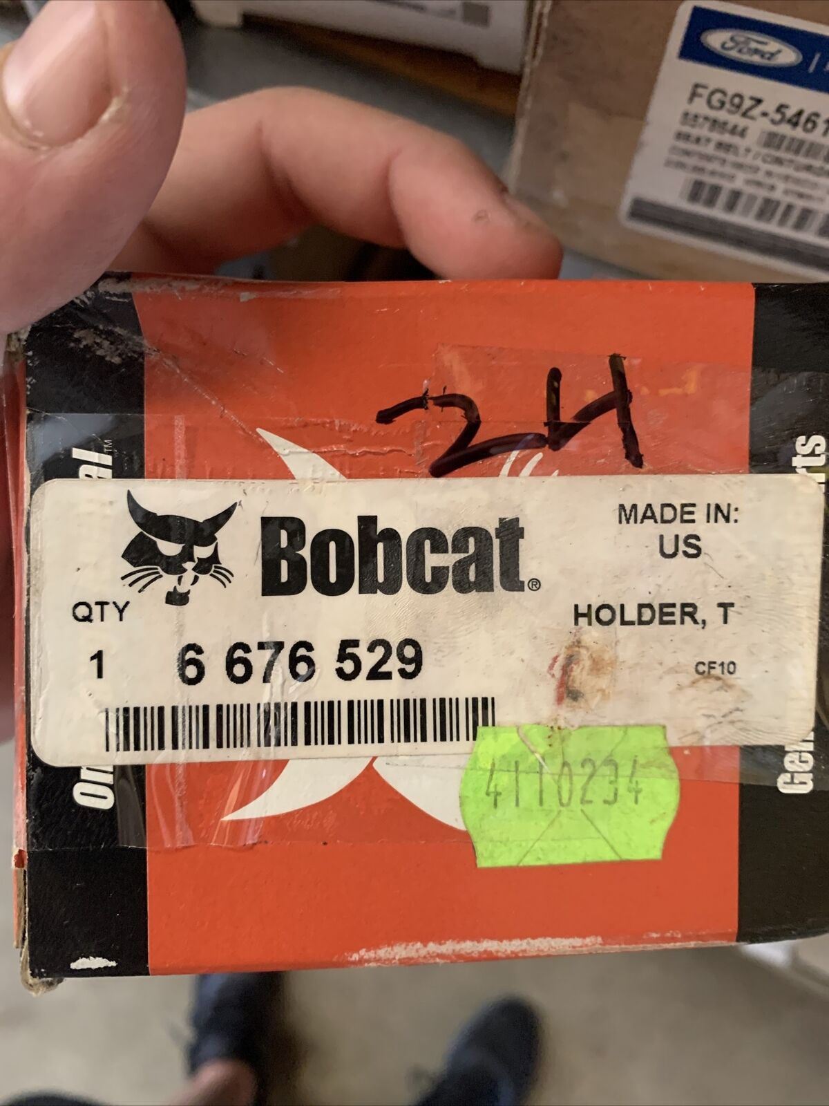 New Bobcat OEM Holder 6676529